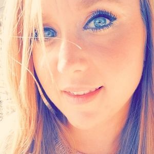 Meet your Posher, Briana